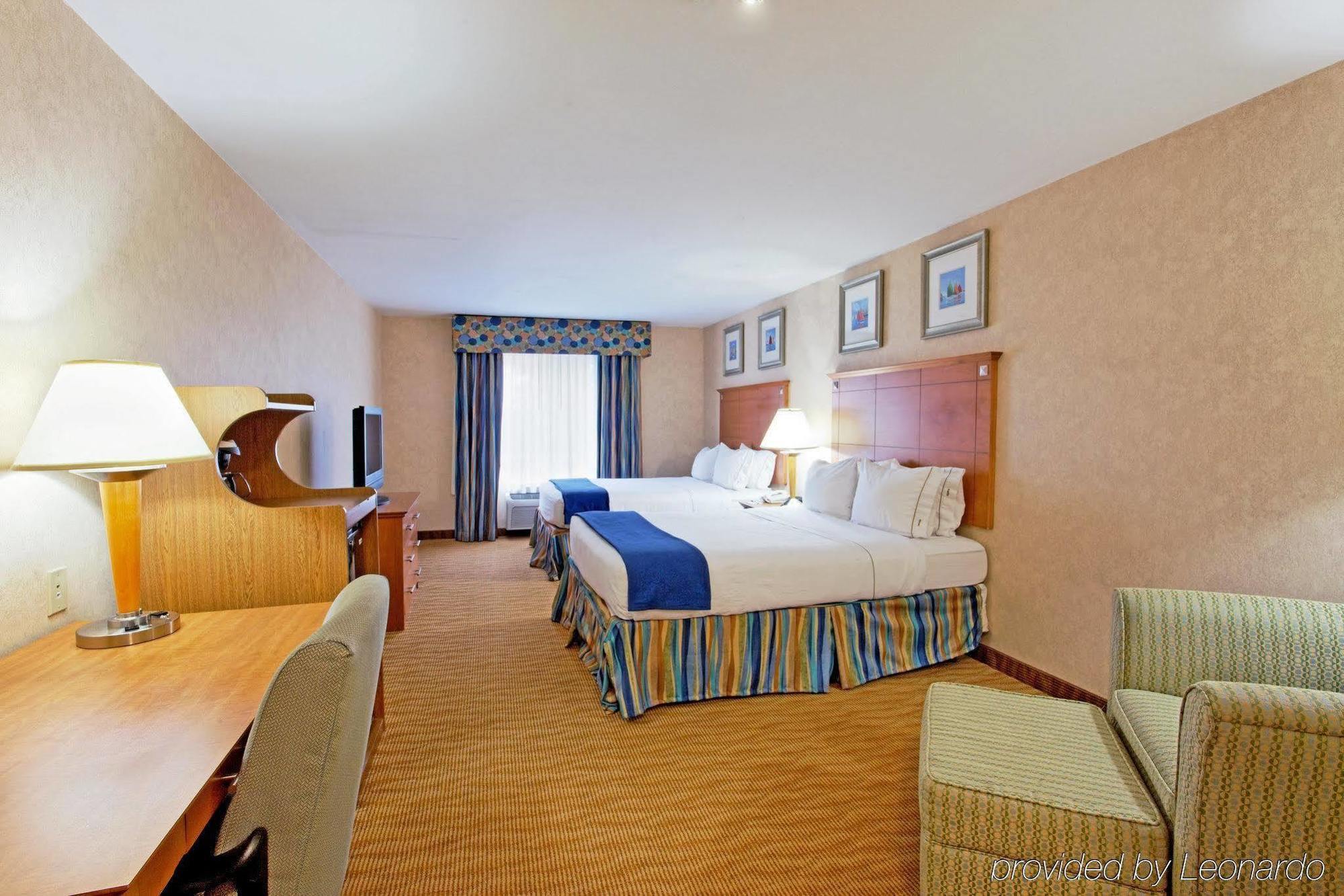 Holiday Inn Express Branford-New Haven By Ihg Room photo